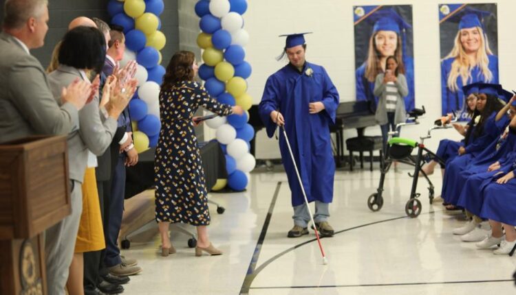   Deaf, blind students gather at graduation to celebrate their unique accomplishments |  education

