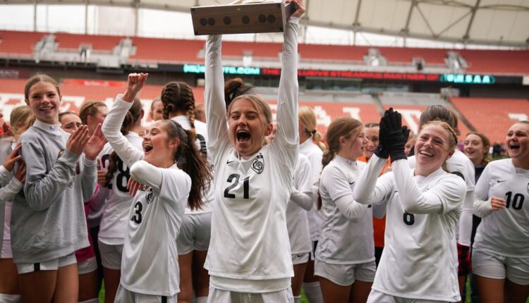 High-School-Mädchenfußball: Die Torhüterin im zweiten Jahr, Emily Blackford, wird groß, als Ogden den 3A-Staatstitel fordert
