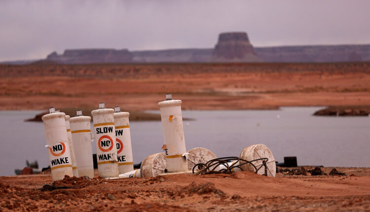  Southern Calif.  water districts look at Colorado River cuts
