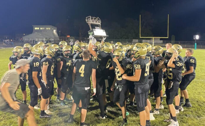 wg-fb-team-lifts-trophy-696×432.jpg