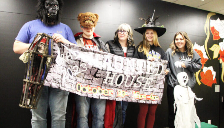 30713191_web1_221020-OMH-Haunted-House_1-1024×683.jpg