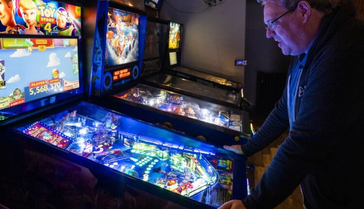 An Ogden bar spotlights pinball machines, both classic games and new ones
